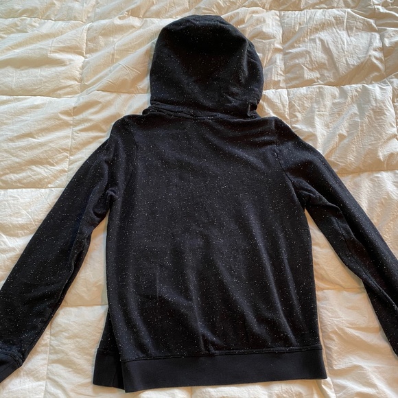 Nike Sweatshirt and Capri Sweat-pant Set - Picture 4 of 8